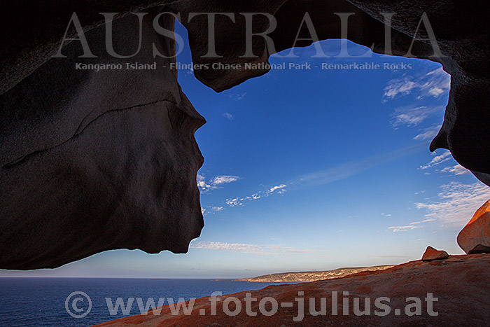 Australia_152+Kangaroo_Island_Remarkable_Rocks.jpg, 100kB