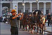Vienna, Pferdekutsche (Horse-drawn Carriage) at Square Heldenplatz, the Hofburg, Photo Nr.: W2331