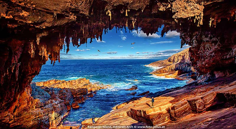 Australia_156_Kangaroo_Island_Admirals_Arch.jpg