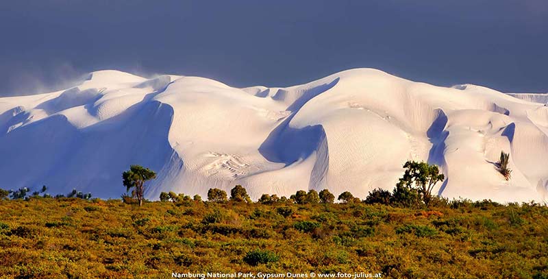 Australia_163_Nambung_National_Park_Gypsum_Dunes.jpg