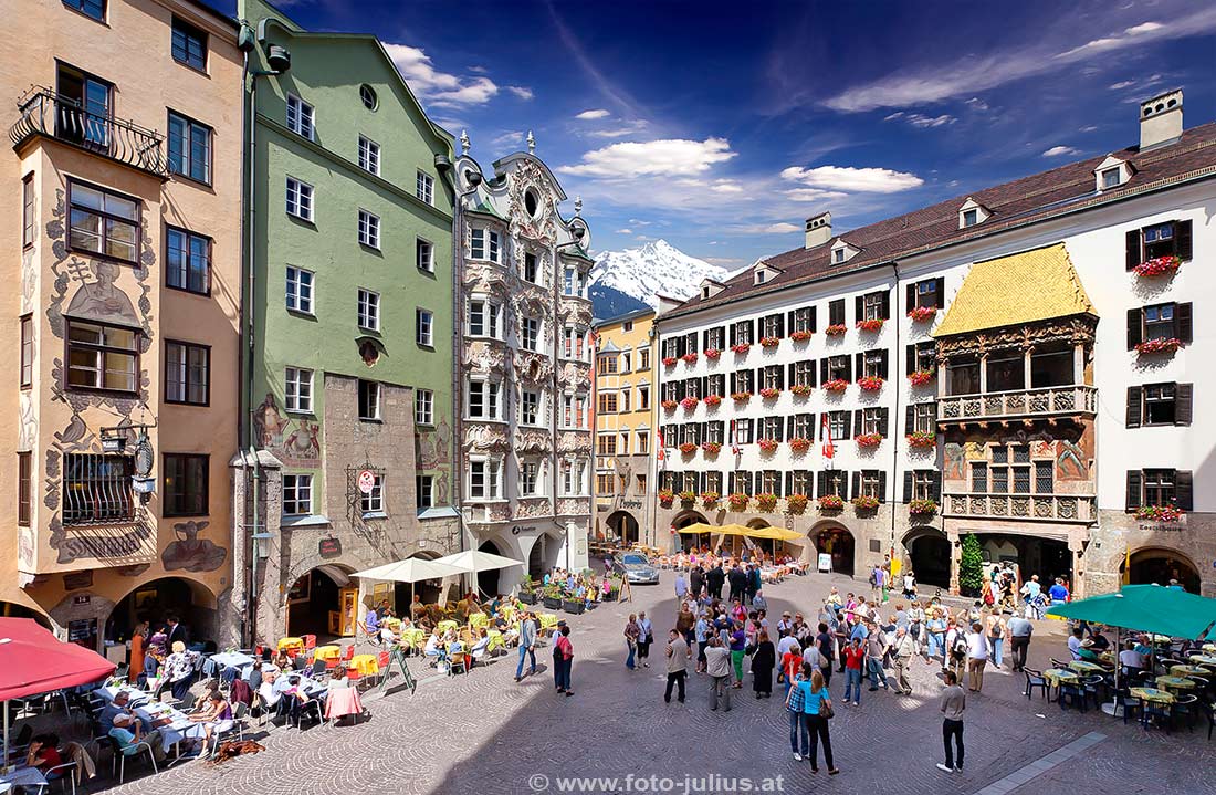 Innsbruck_007b_Goldenes_Dachl.jpg, 203kB