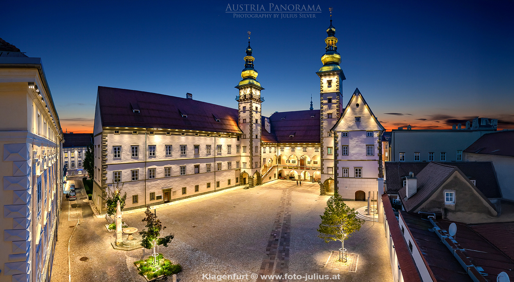 Klagenfurt_061a_pano_Landhaus.jpg, 727kB