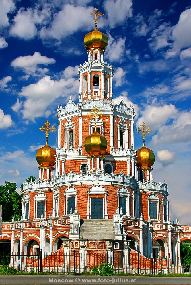 718b_Moscow_Church_of_the_Intercession_at_Fili.jpg, 209kB