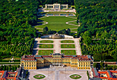 W5866_Schloss_Schoenbrunn_Gloriette_Luftaufnahme.jpg, 23kB