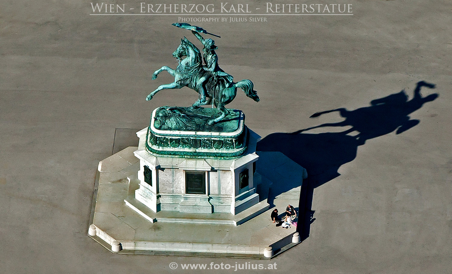 W6020a_Erzherzog_Karl_Reiterstatue_Wien.jpg, 409kB