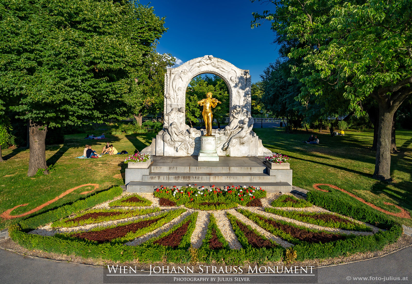 W7169a_Wien_Stadtpark_Johann_Strauss_Monument.jpg, 1,1MB