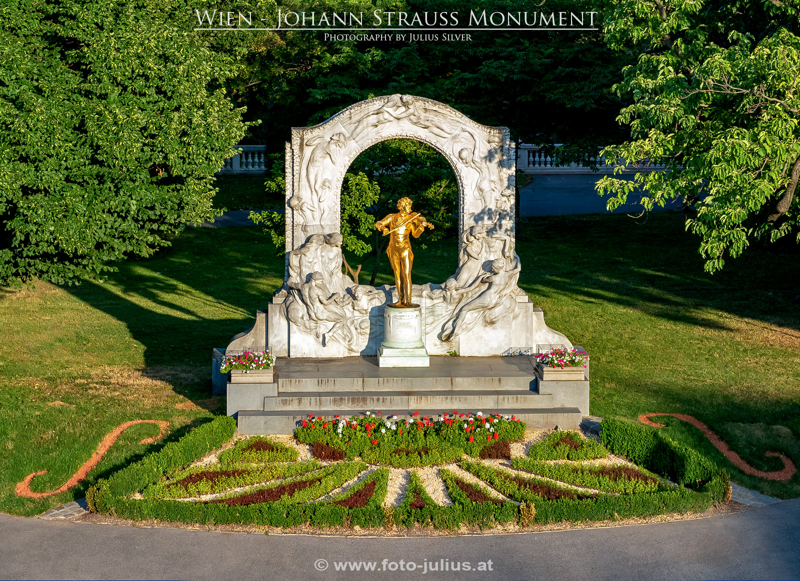 W7171a_Wien_Stadtpark_Johann_Strauss_Monument.jpg, 1,1MB