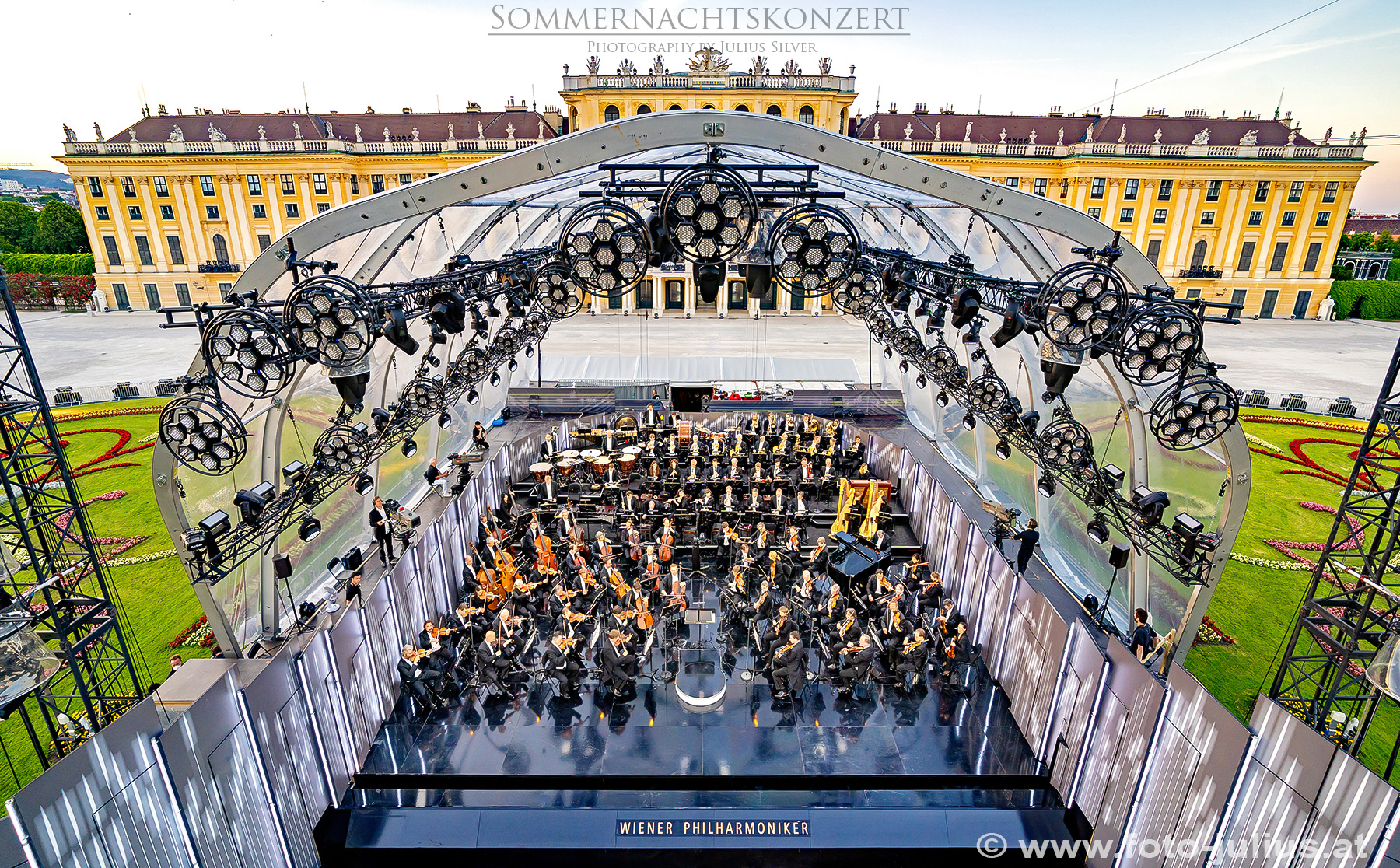 W7204a_Sommernachtskonzert_Wiener_Philharmoniker.jpg, 1,5MB