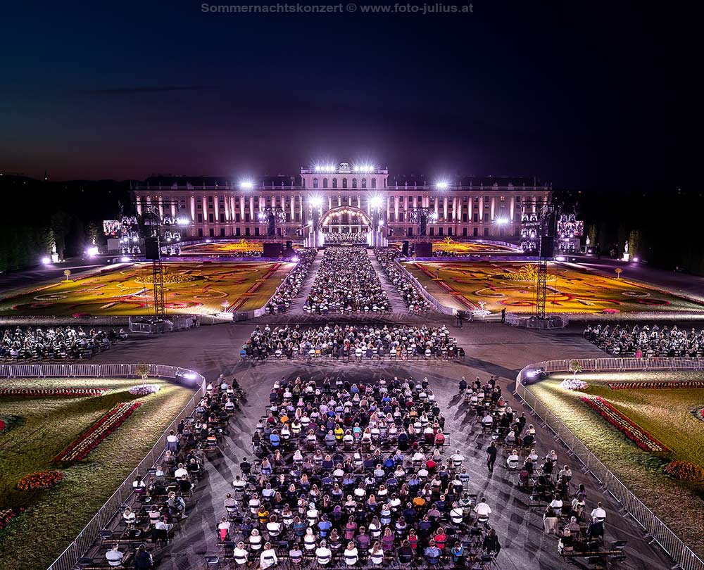 W7210b_Sommernachtskonzert_Wiener_Philharmoniker.jpg, 184kB
