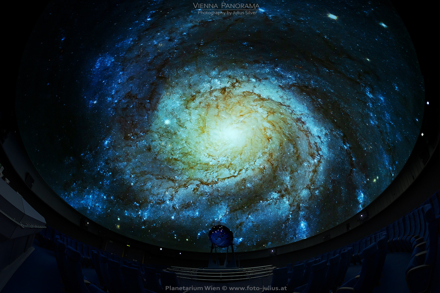 W8270a_Planetarium_Wien.jpg, 908kB