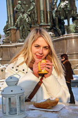 Austria, Vienna, Adventmarkt, Weihnachtsmarkt, Winter, People, Maria-Theresien-Platz, Photo Nr.: W4819